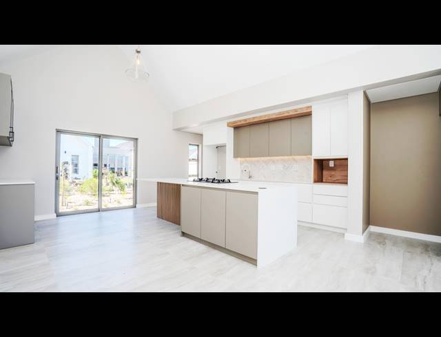 3 BEDROOM HOUSE FOR SALE IN LANGEBAAN COUNTRY ESTATE